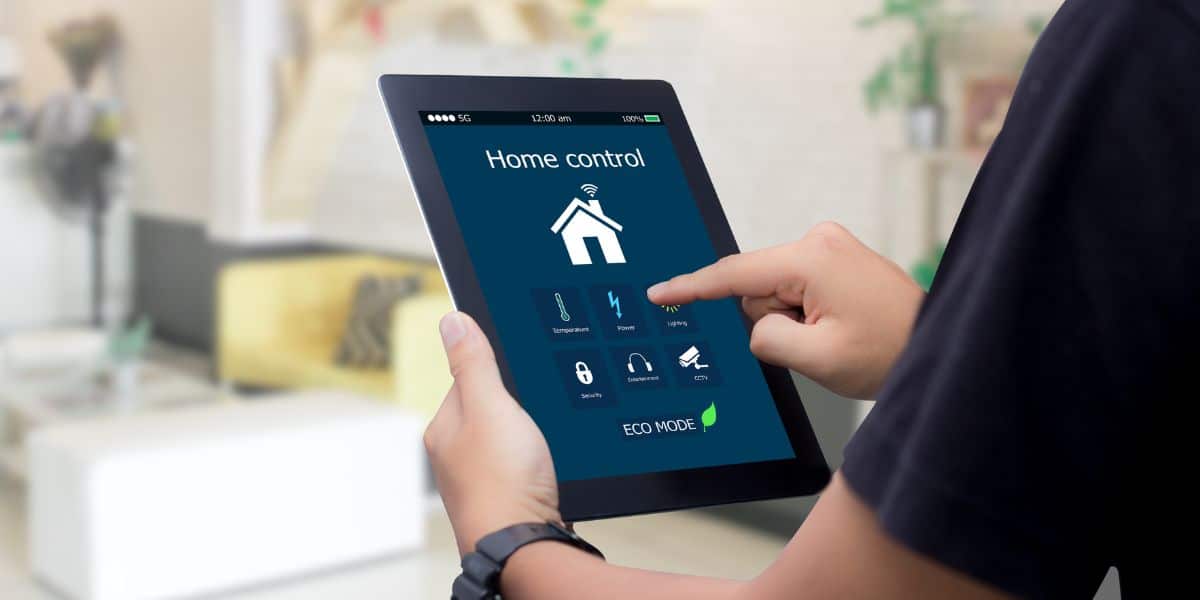 home control tablet with eco mode